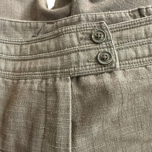 Larry Levine Woman Women's Size 18W Gray Bermuda Shorts, Capris #0000. - Picture 3 of 6